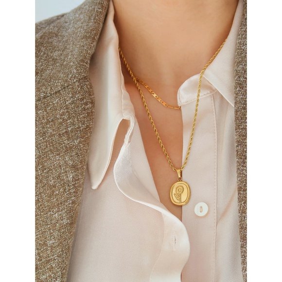 NEW 18K Gold Plated Oval Sunflower Necklace - Picture 4 of 16